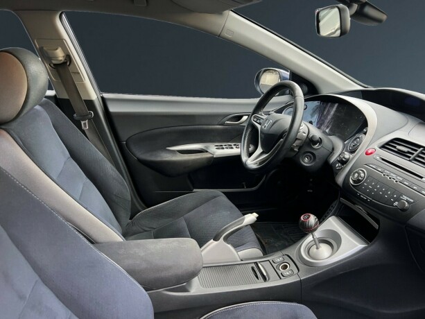 honda-civic-bensin-2006-big-10