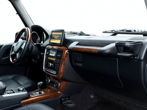 mercedes-benz-gel228ndewagen-bensin-2013-big-17