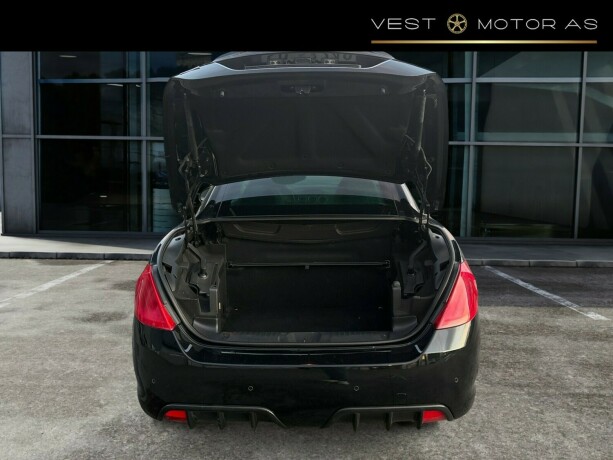 peugeot-308-diesel-2010-big-11