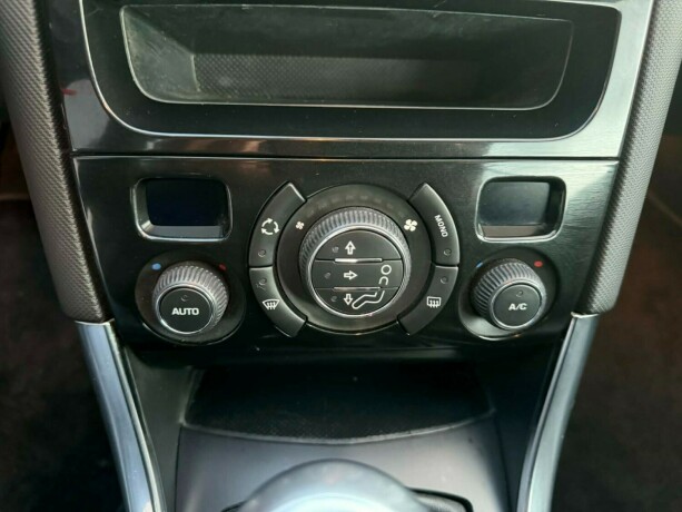 peugeot-308-diesel-2010-big-24