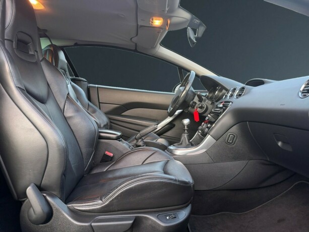 peugeot-308-diesel-2010-big-18