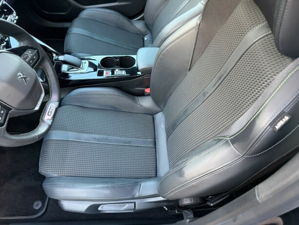 peugeot-e-2008-elektrisitet-2021-big-12