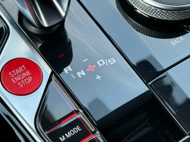 bmw-m3-bensin-2023-big-36