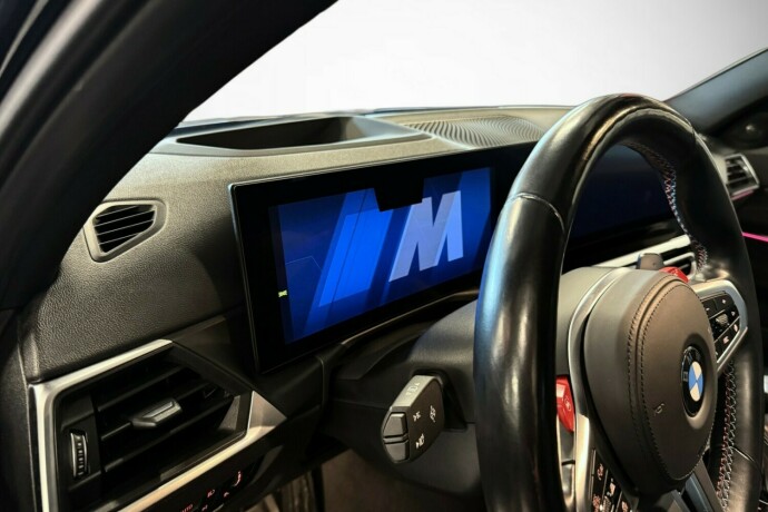 bmw-m3-bensin-2023-big-25