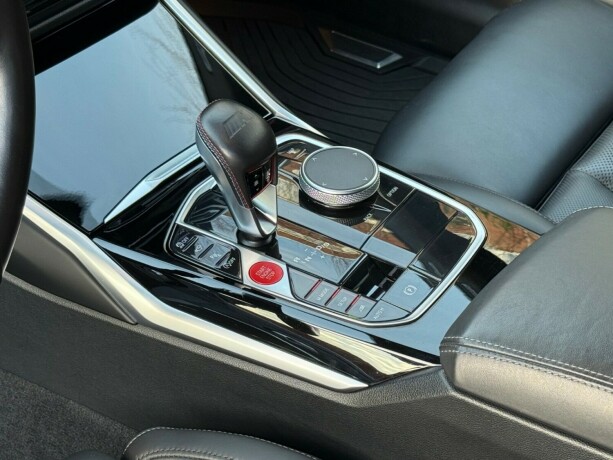 bmw-m3-bensin-2023-big-32