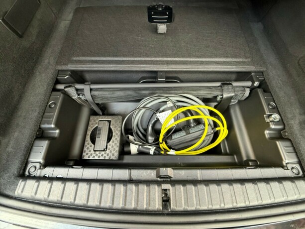 bmw-ix-xdrive-40-elektrisitet-2022-big-46