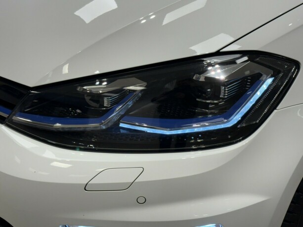 volkswagen-golf-elektrisitet-2020-big-3