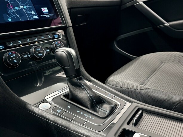 volkswagen-golf-elektrisitet-2020-big-22