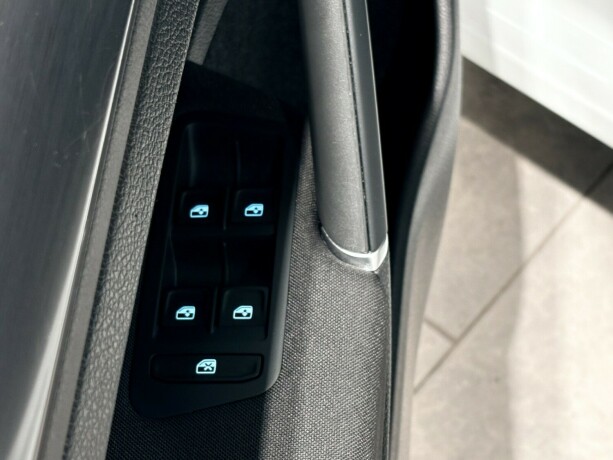 volkswagen-golf-elektrisitet-2020-big-4