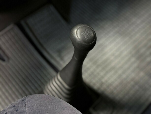 volkswagen-caravelle-diesel-2000-big-20