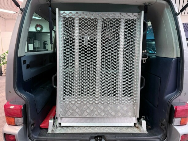 volkswagen-caravelle-diesel-2000-big-17