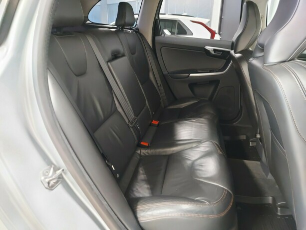 volvo-xc-60-diesel-2014-big-23