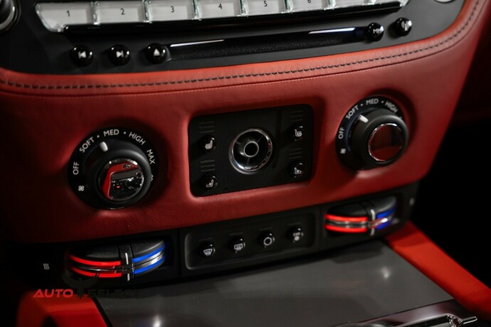 rolls-royce-wraith-bensin-2016-big-44