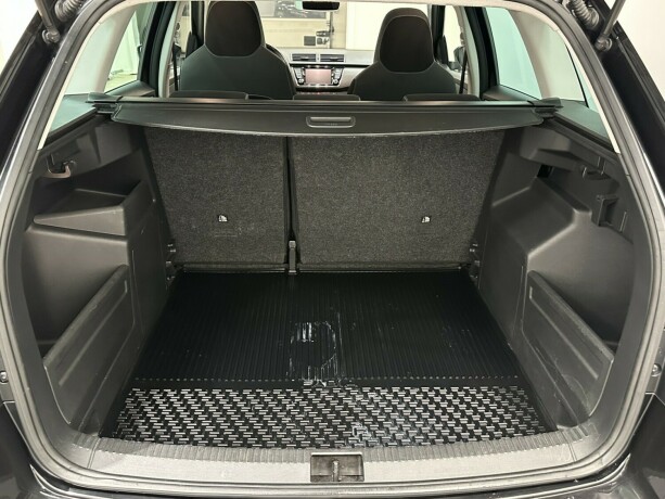 skoda-fabia-bensin-2017-big-23