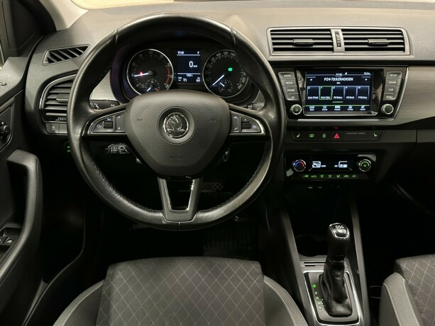 skoda-fabia-bensin-2017-big-7