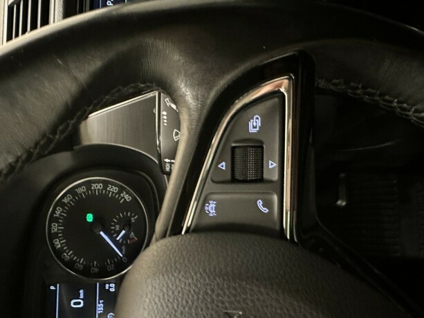 skoda-fabia-bensin-2017-big-12