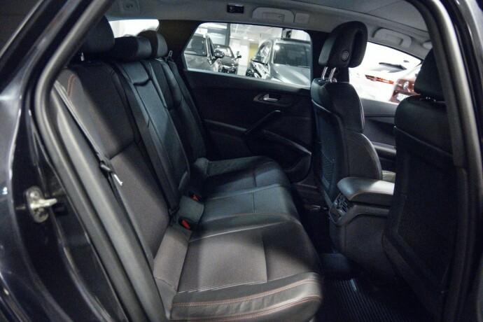 peugeot-508-bensin-2016-big-8