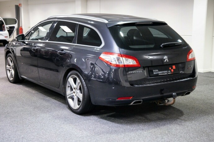 peugeot-508-bensin-2016-big-1