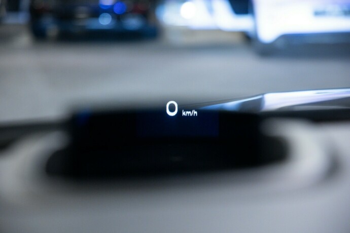 peugeot-508-bensin-2016-big-12