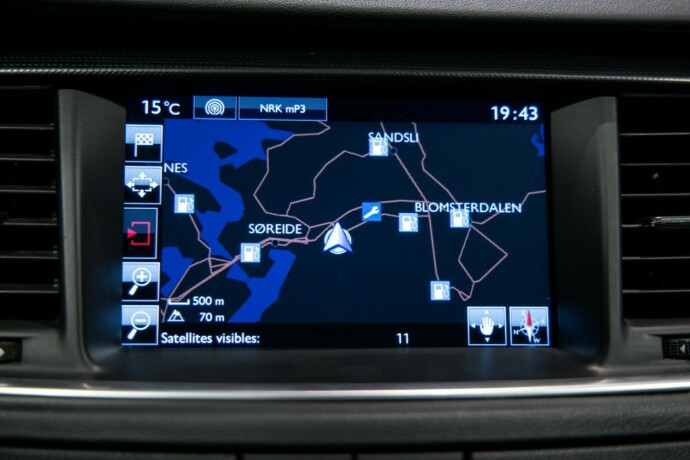 peugeot-508-bensin-2016-big-15