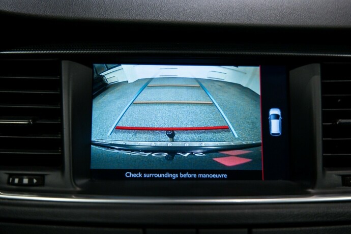 peugeot-508-bensin-2016-big-14