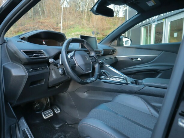 peugeot-5008-diesel-2019-big-8