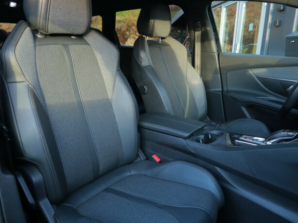 peugeot-5008-diesel-2019-big-13