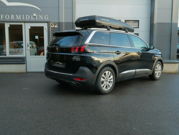 peugeot-5008-diesel-2019-big-1