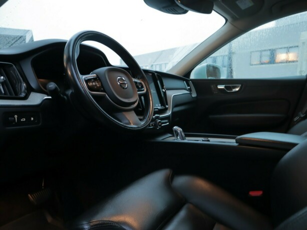 volvo-xc-60-elektrisitetbensin-2019-big-8