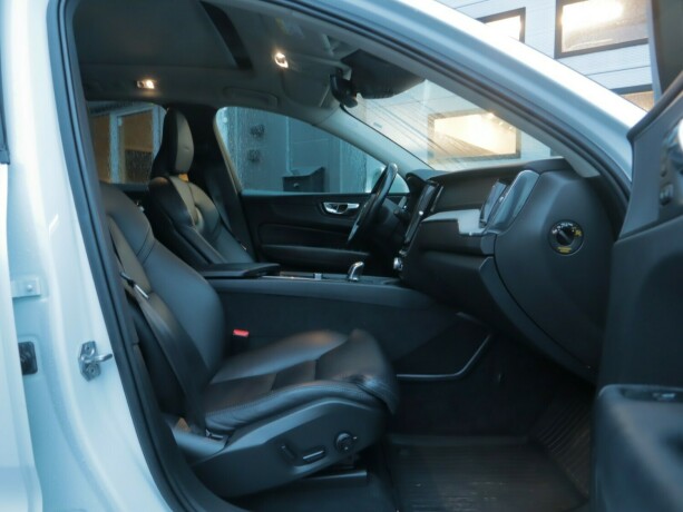 volvo-xc-60-elektrisitetbensin-2019-big-10