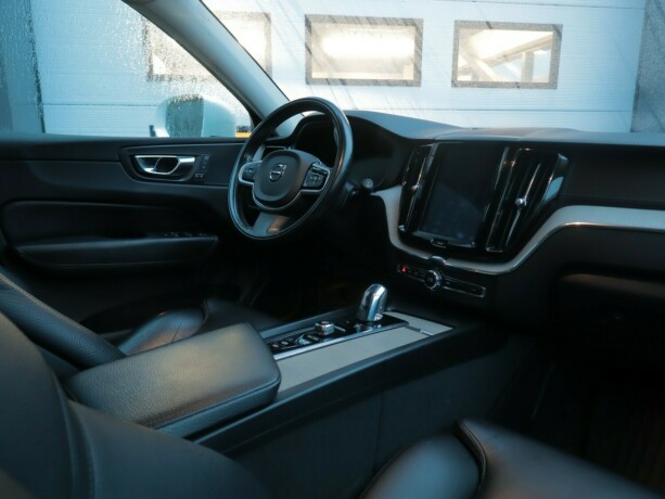 volvo-xc-60-elektrisitetbensin-2019-big-11
