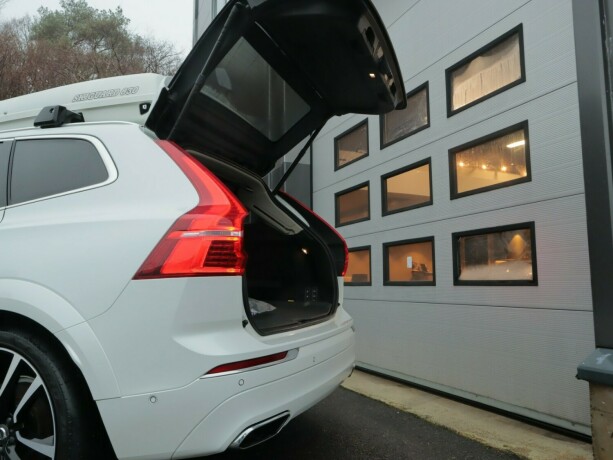 volvo-xc-60-elektrisitetbensin-2019-big-23