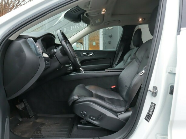 volvo-xc-60-elektrisitetbensin-2019-big-6