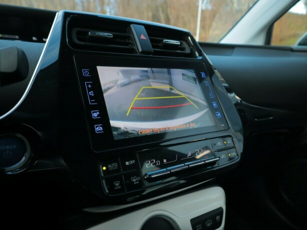 toyota-prius-elektrisitetbensin-2018-big-20