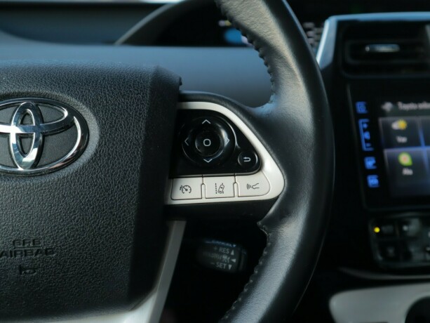 toyota-prius-elektrisitetbensin-2018-big-17