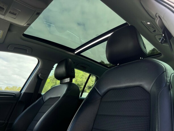 volkswagen-golf-diesel-2014-big-11