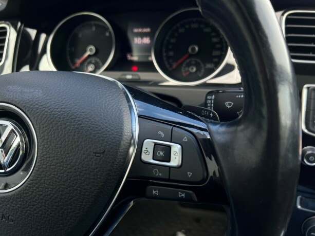 volkswagen-golf-diesel-2014-big-19