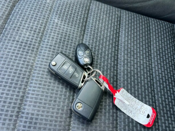 volkswagen-golf-diesel-2014-big-29