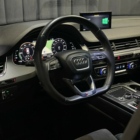 audi-q7-elektrisitetdiesel-2017-big-36