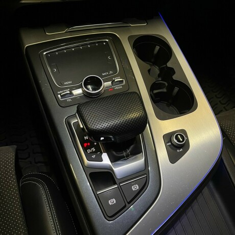 audi-q7-elektrisitetdiesel-2017-big-50