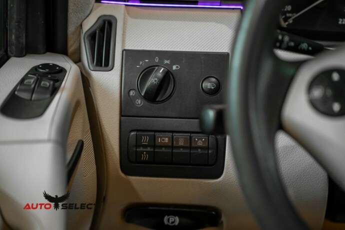 mercedes-benz-vito-diesel-2013-big-38