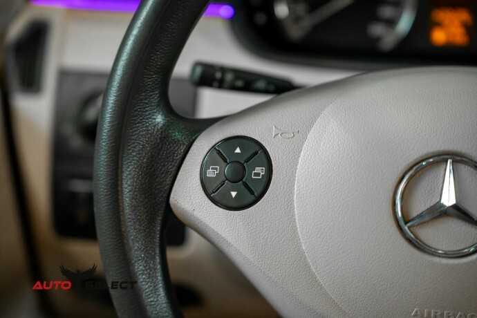 mercedes-benz-vito-diesel-2013-big-40