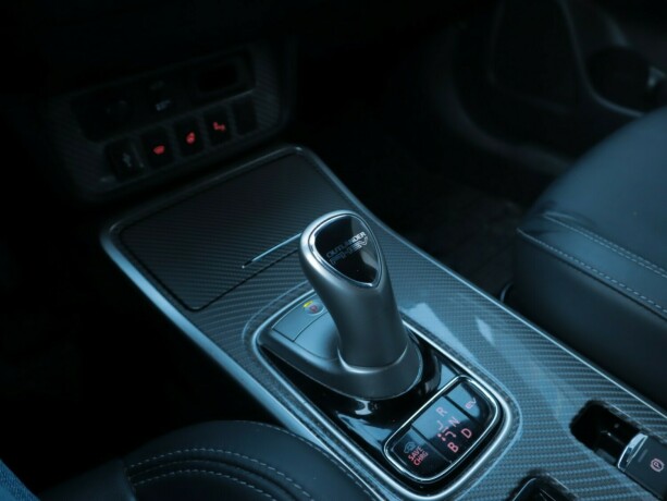 mitsubishi-outlander-elektrisitetbensin-2019-big-9