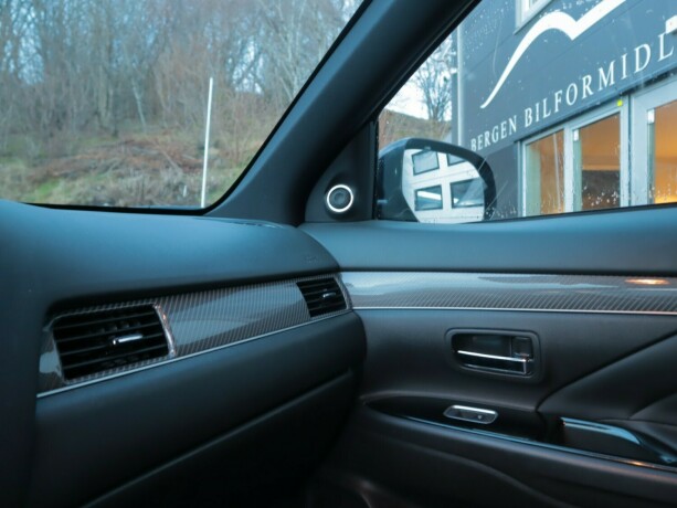 mitsubishi-outlander-elektrisitetbensin-2019-big-18