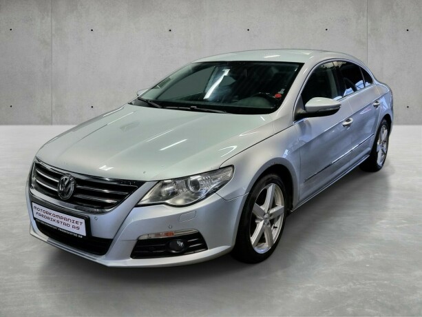 volkswagen-passat-cc-diesel-2010-big-0