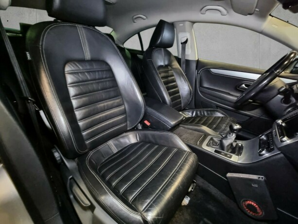 volkswagen-passat-cc-diesel-2010-big-10