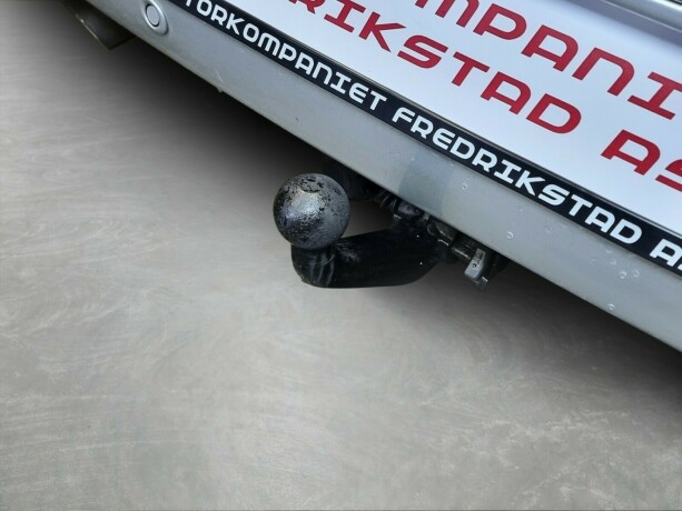 volkswagen-passat-cc-diesel-2010-big-23