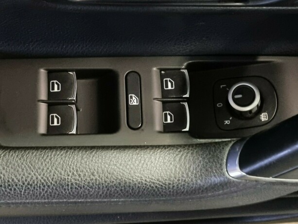 volkswagen-passat-cc-diesel-2010-big-19