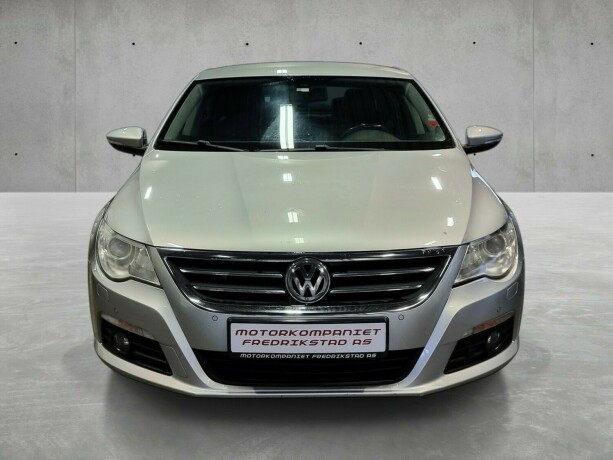 volkswagen-passat-cc-diesel-2010-big-1
