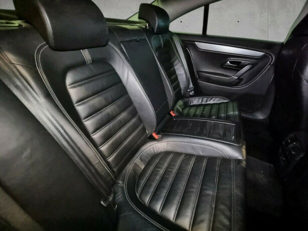 volkswagen-passat-cc-diesel-2010-big-12